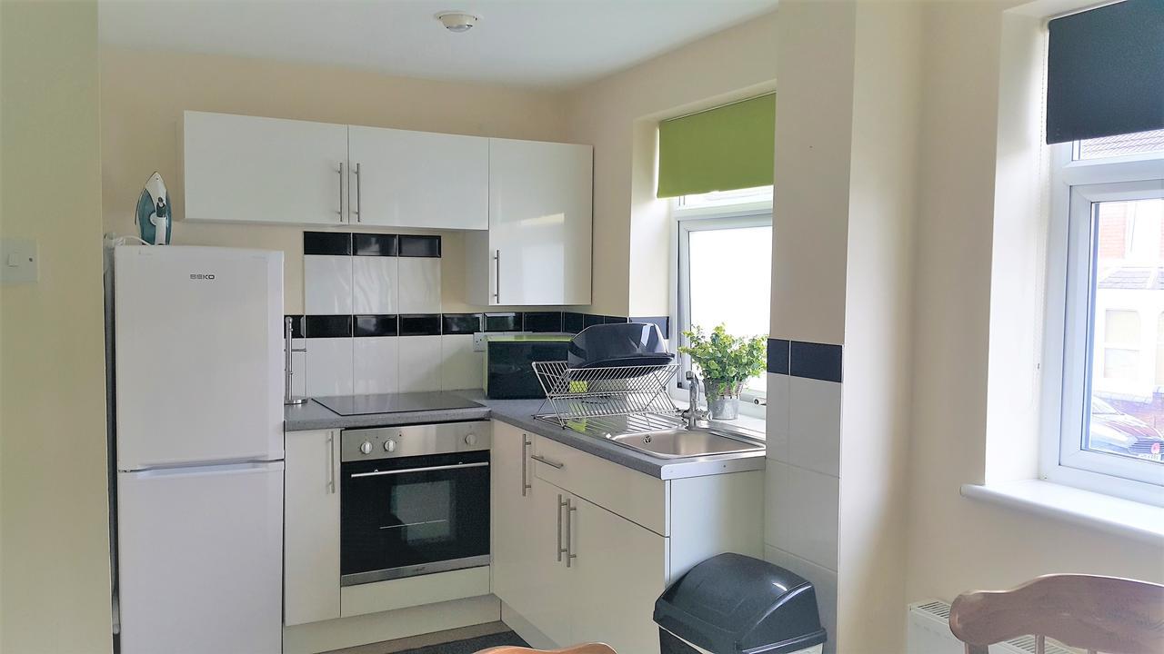 شقة Swindon Old Town Duplex - Entercloud9Sa المظهر الخارجي الصورة