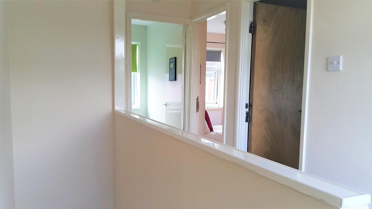 شقة Swindon Old Town Duplex - Entercloud9Sa المظهر الخارجي الصورة